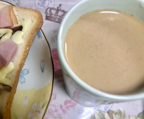 ココア入り♪チョコ風味シナモンホットコーヒー