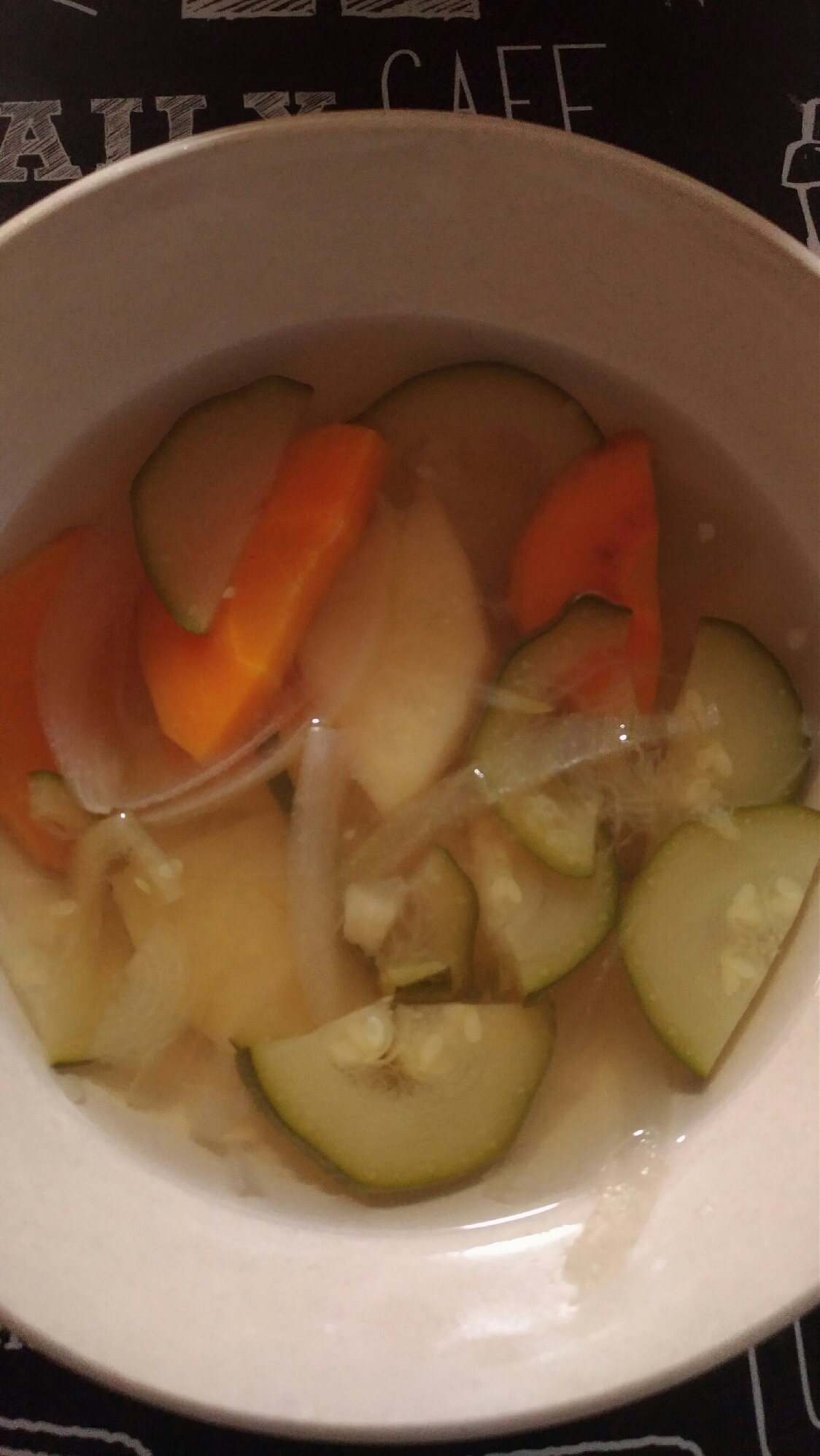 簡単！彩り野菜スープ