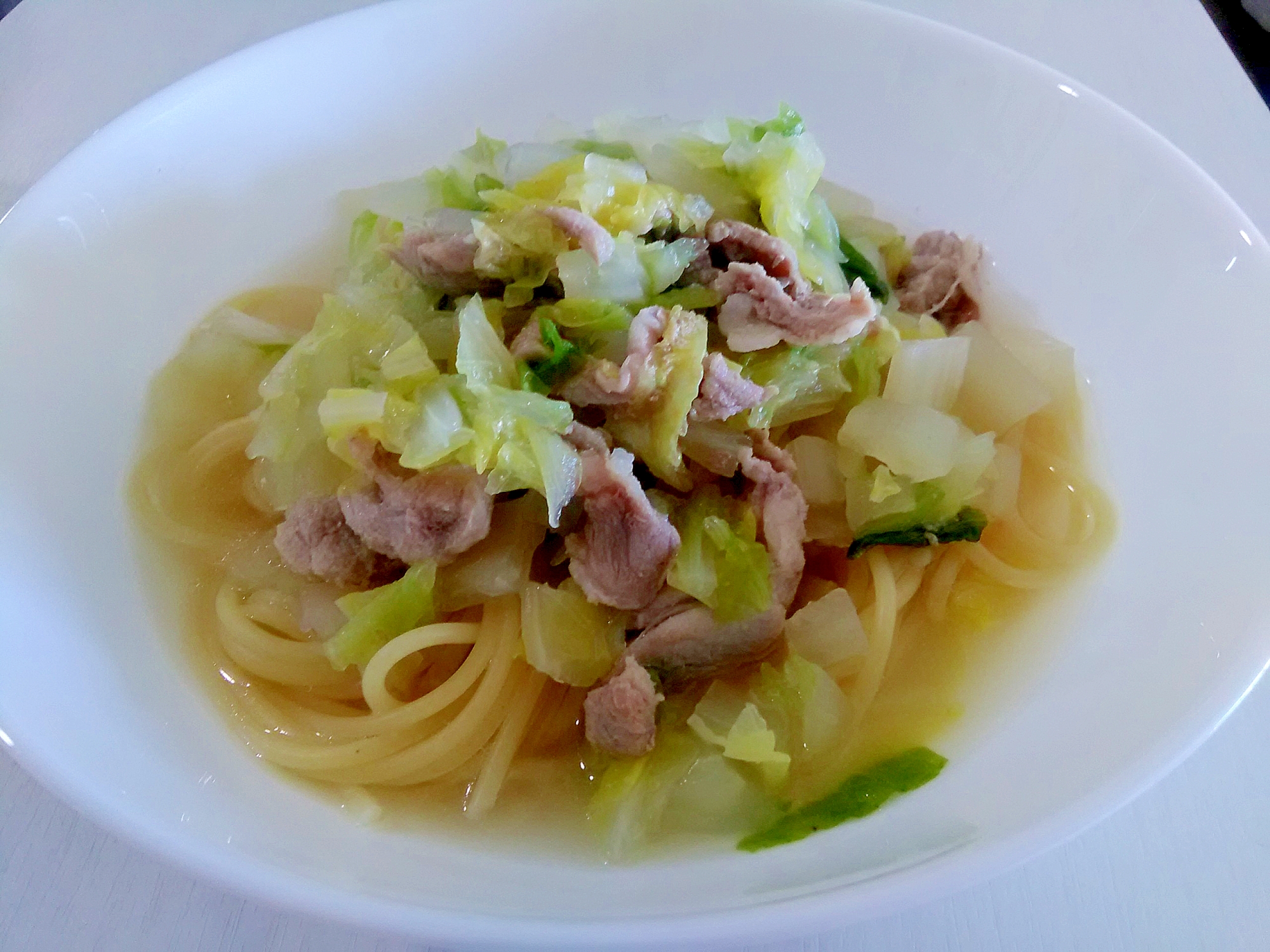 白菜たっぷり☆豚肉と白菜のスープパスタ