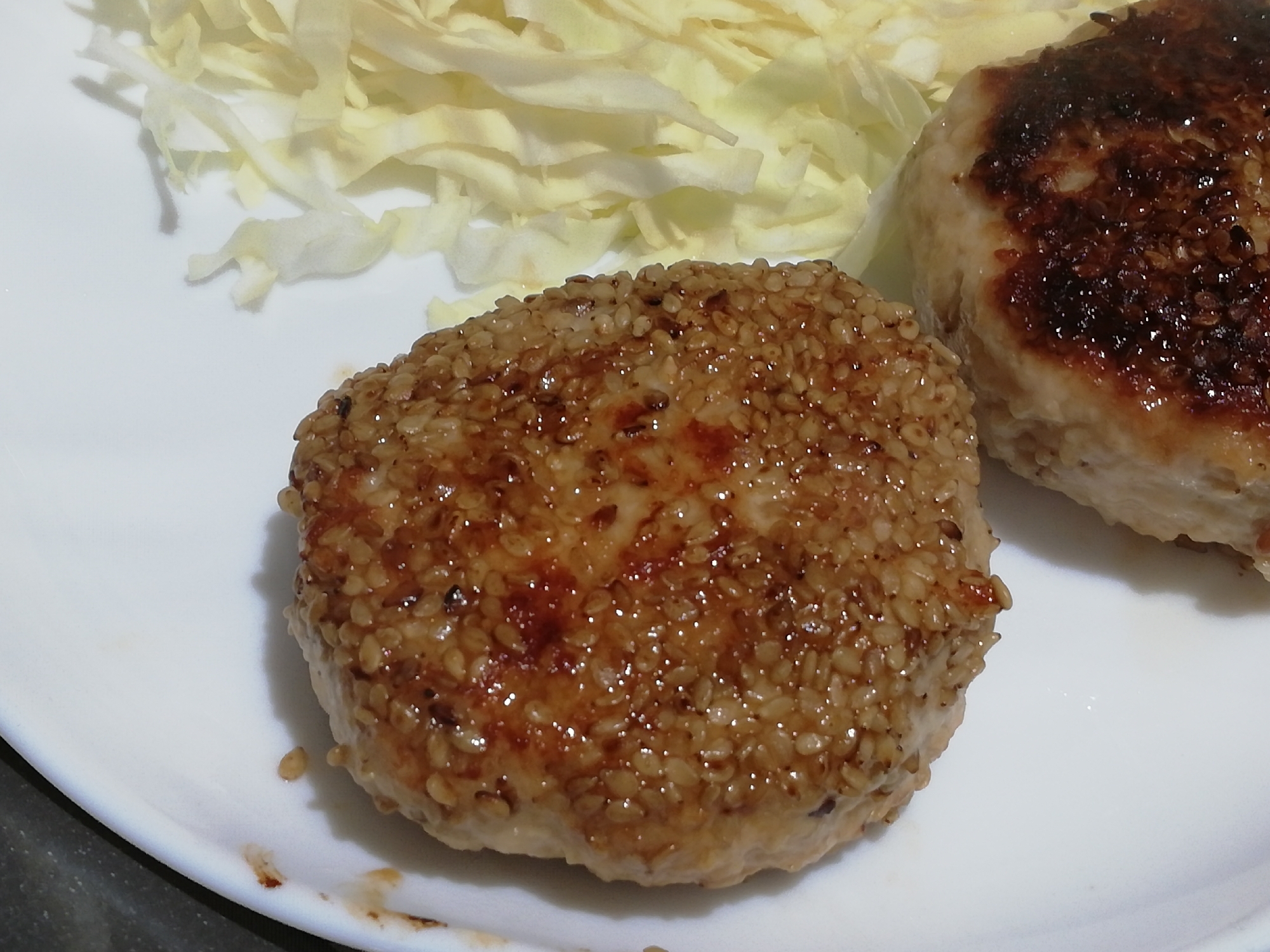 簡単カルシウムアップ♪ゴマ味噌風味つくね