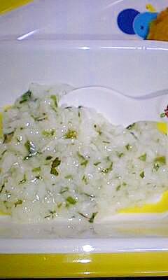 離乳食後期 しらすとわかめのお粥 レシピ 作り方 By Gamigami117 楽天レシピ