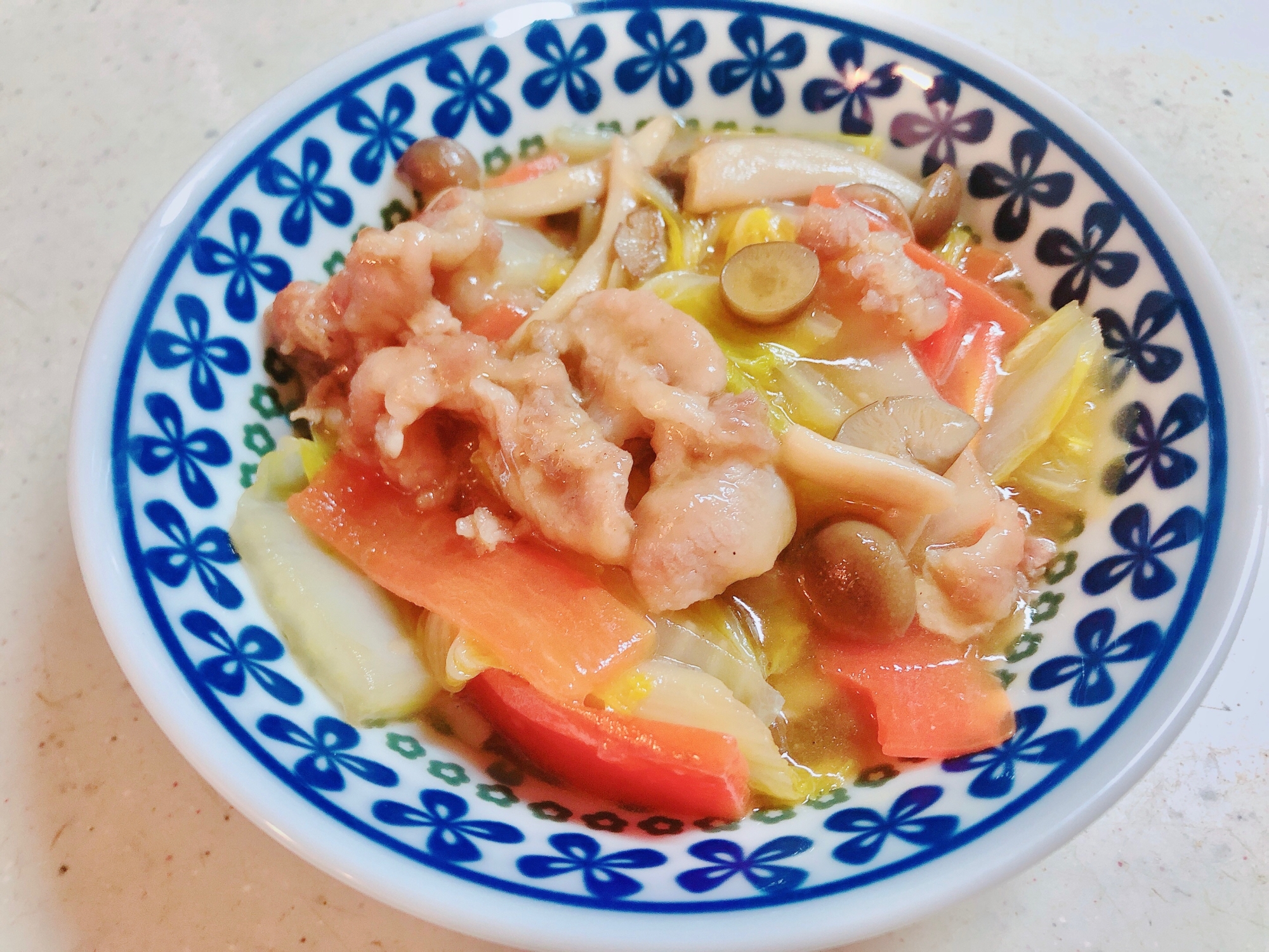 白菜にんじんと豚肉のうま煮