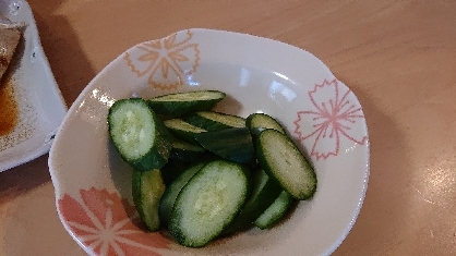 キュウリのさっぱりめんつゆ浅漬け レシピ 作り方 By じゃが塩 楽天レシピ キュウリのさっぱりめんつゆ浅漬け レシピ 作り方 By じゃが塩 楽天レシピ