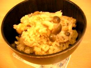 お吸いものの素でシーチキンの炊き込みご飯♪