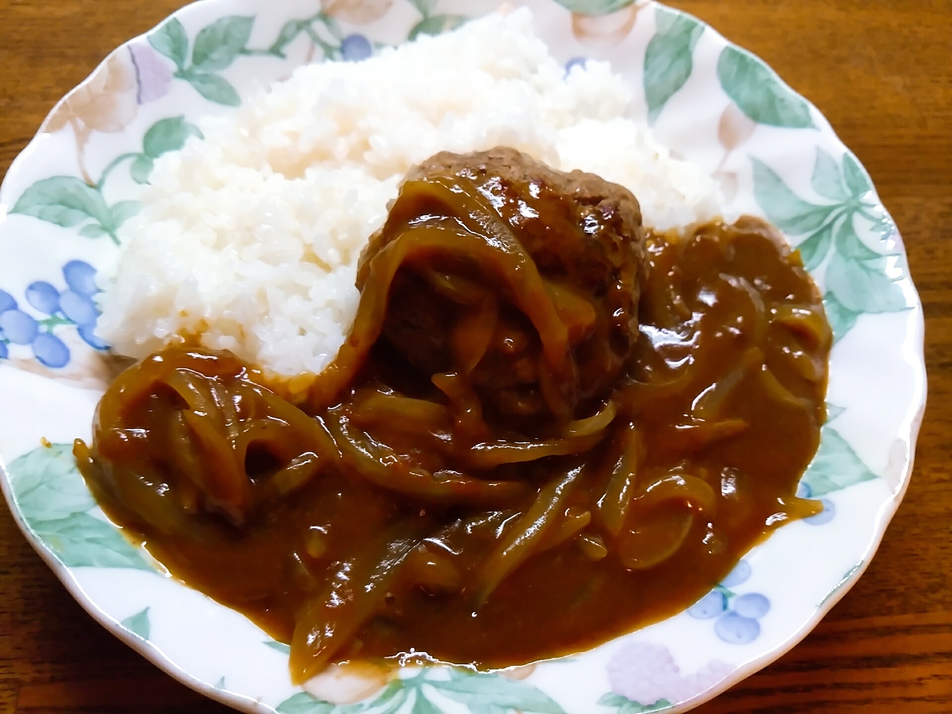 ハンバーグカレー