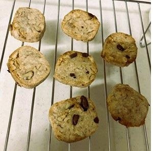 コレステロール対策 バナナおからチョコクッキー。