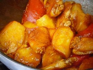 鶏とさつま芋の煮物