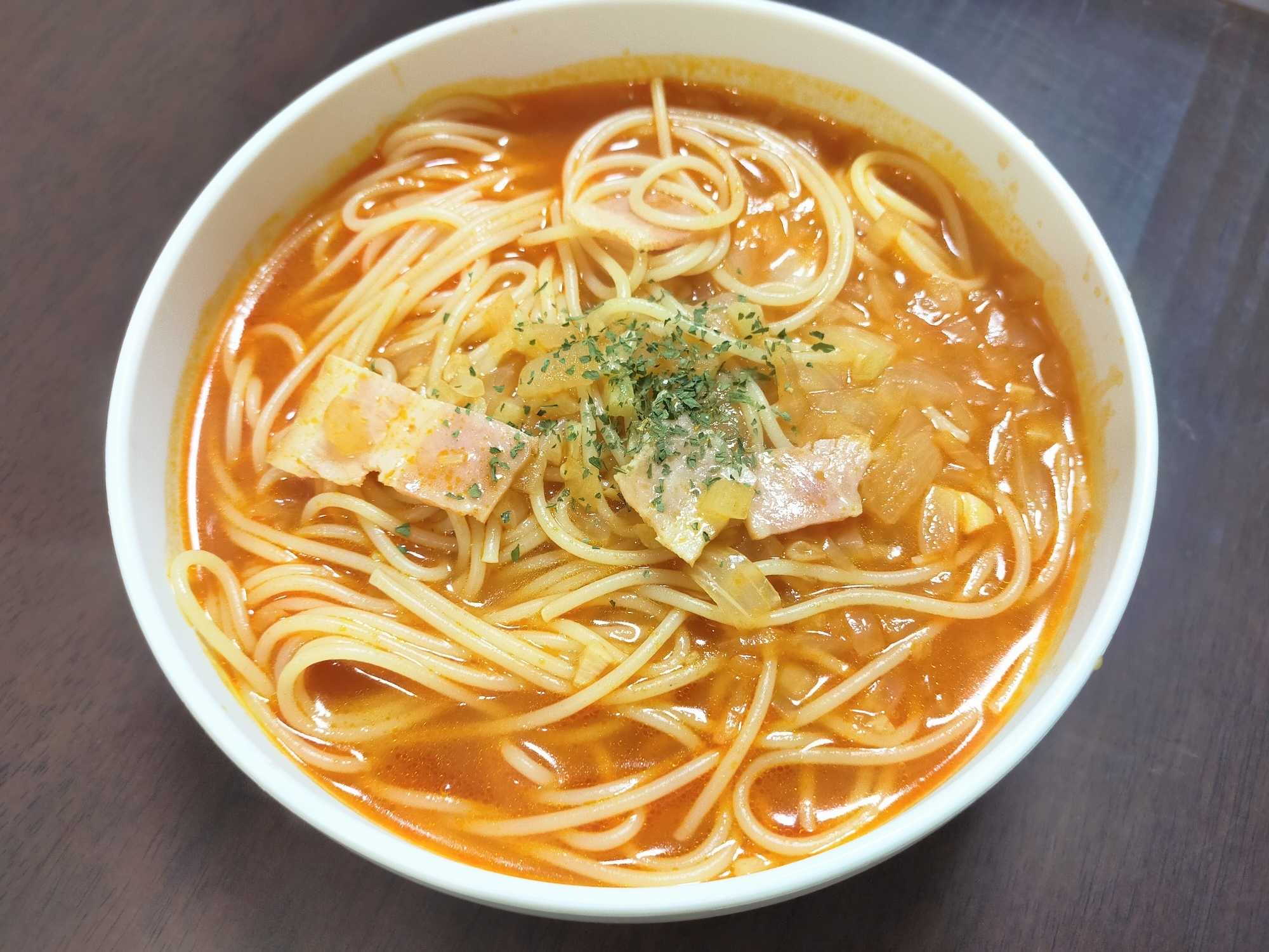 ケチャップで簡単!!ベーコンのトマトスープパスタ