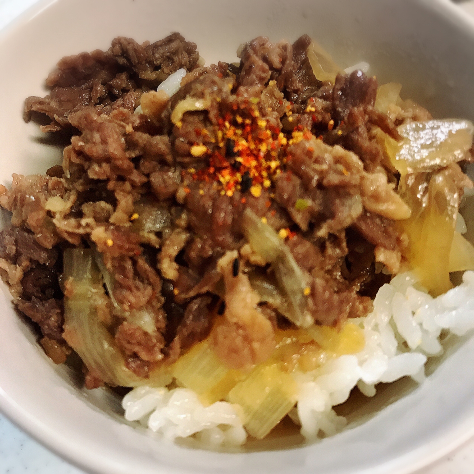 細切れ牛肉と玉ねぎのつゆだくあっさり牛丼！