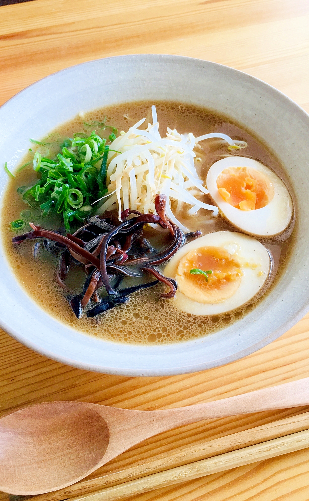 キクラゲシャキシャキ☆豚骨ラーメン