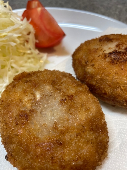 豚ひき肉でキャベツ玉ねぎ　メンチカツ