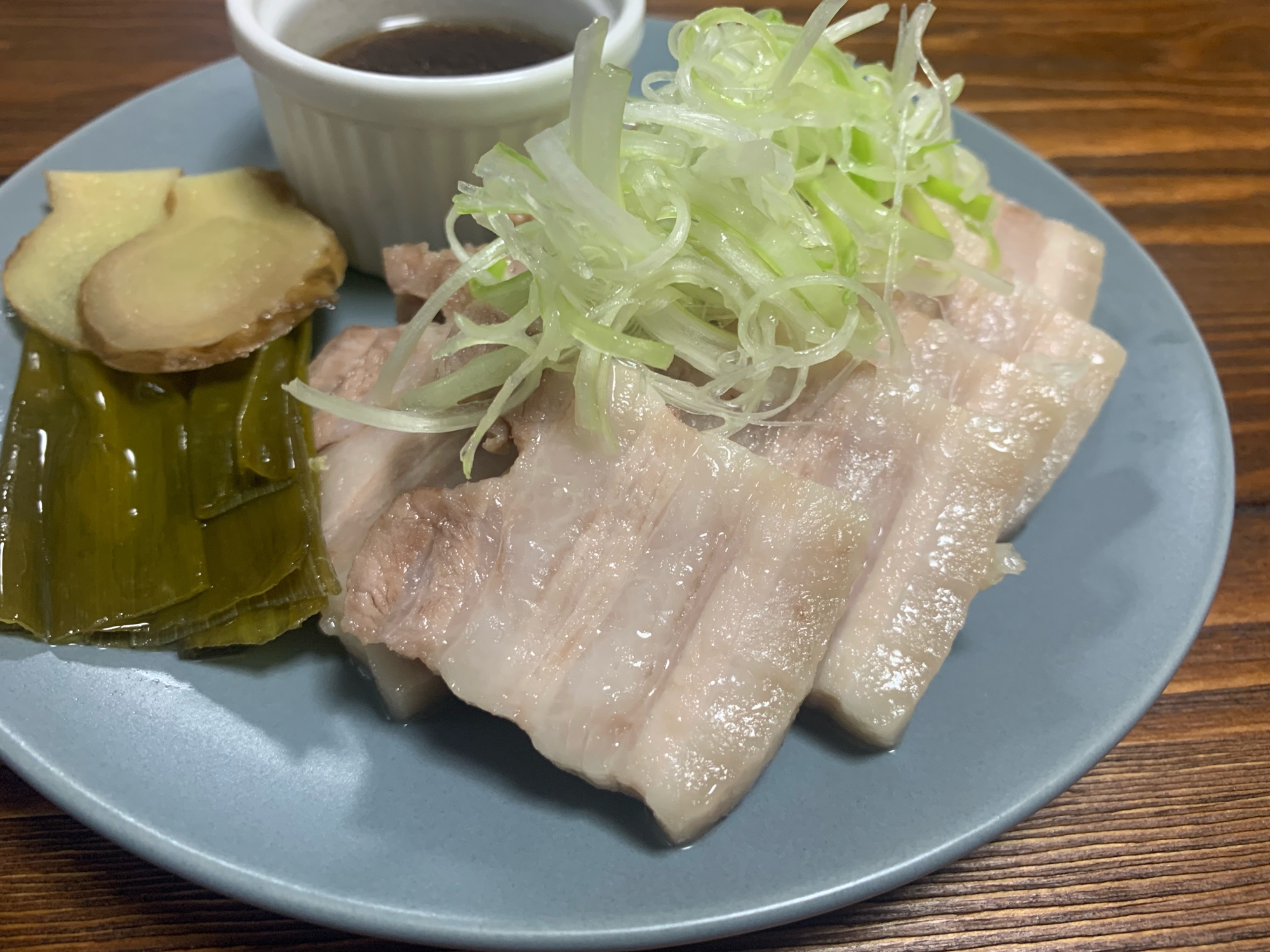 放っておくだけ簡単!蒸し豚