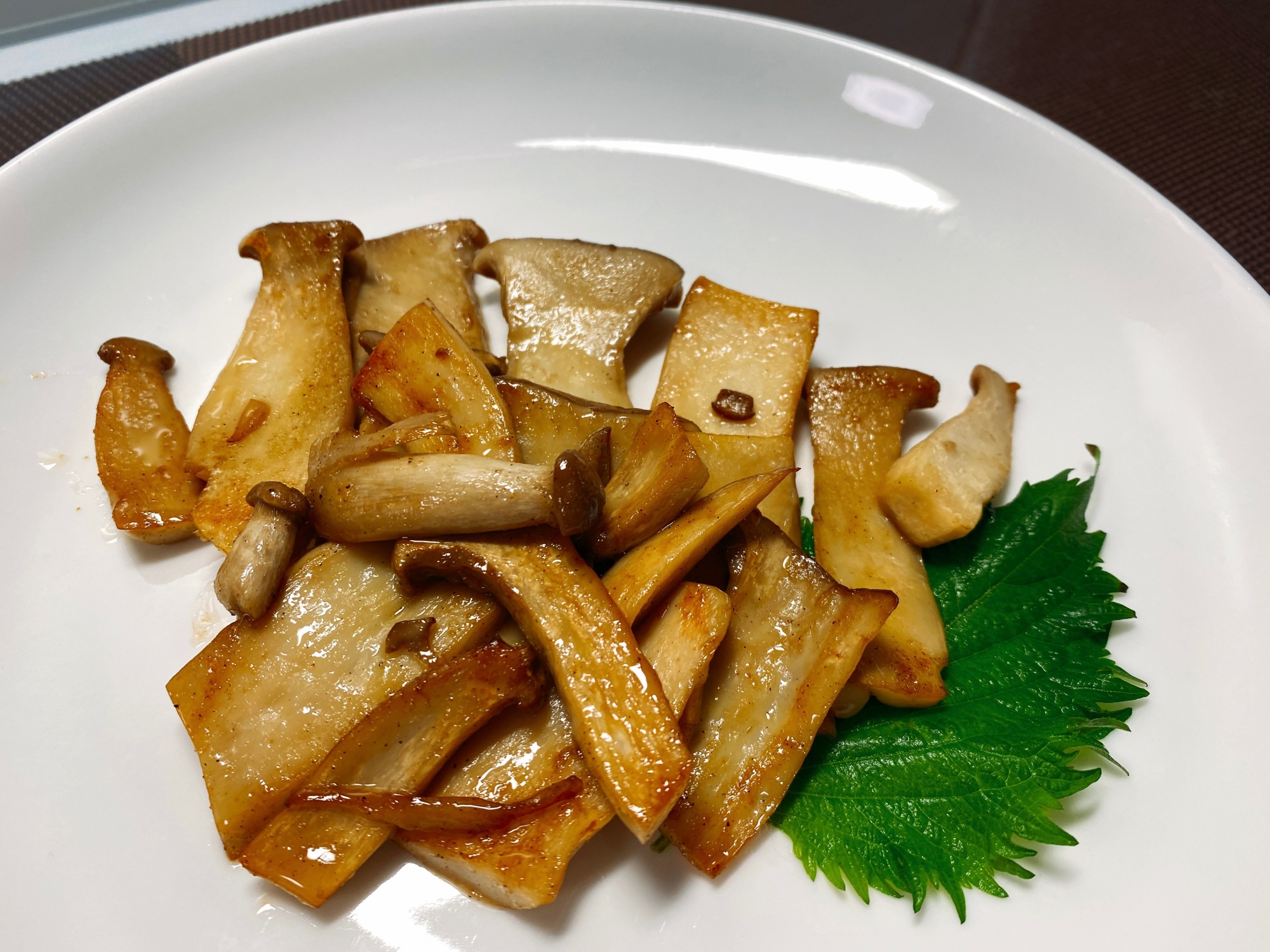 バター醤油が合う エリンギのバターソテー レシピ 作り方 By ウキウキるんるんkitchen 楽天レシピ