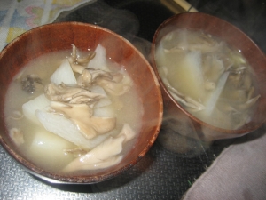 長芋と舞茸のお味噌汁