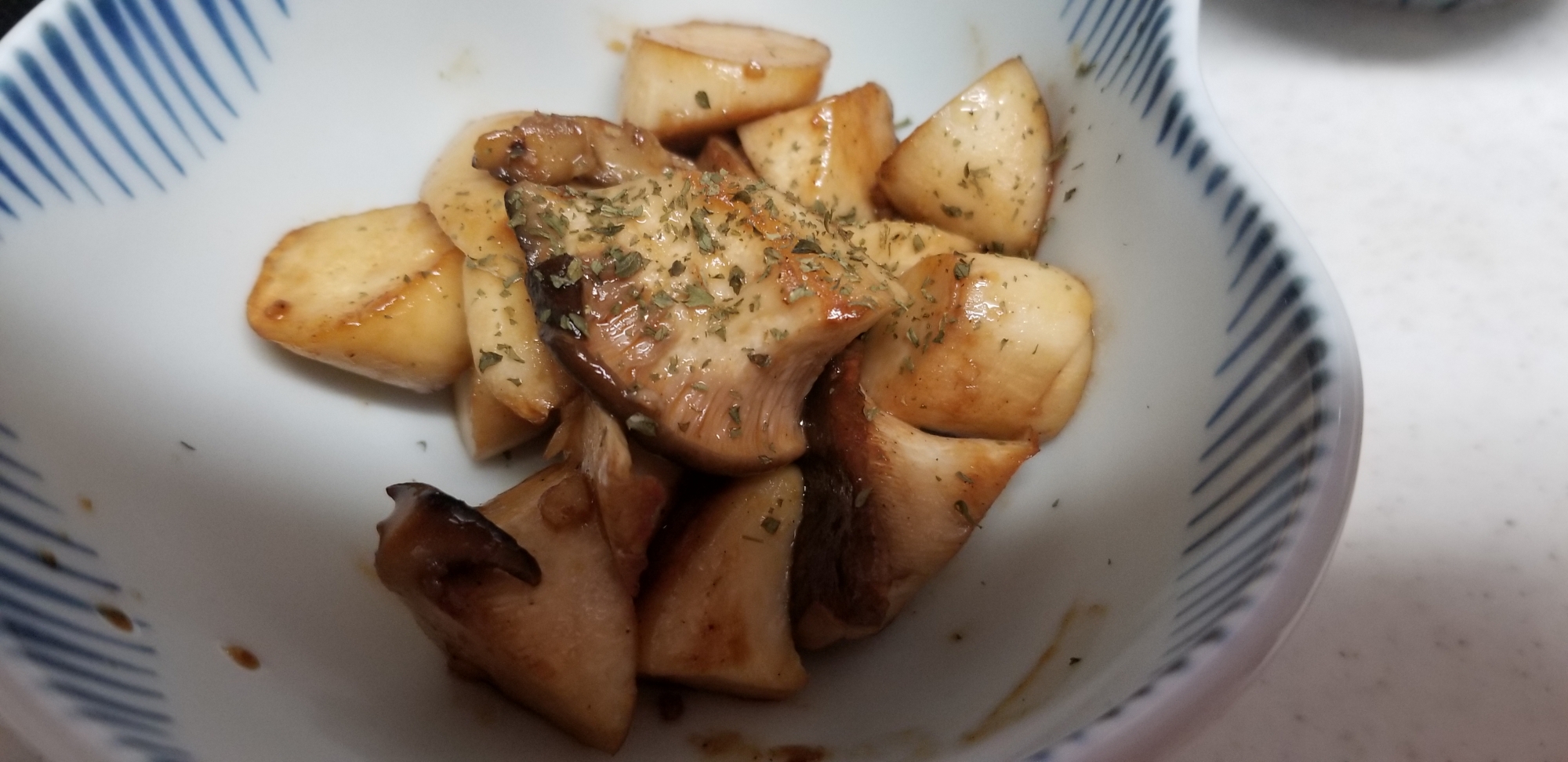 コリコリ食間☆エリンギのバター醤油