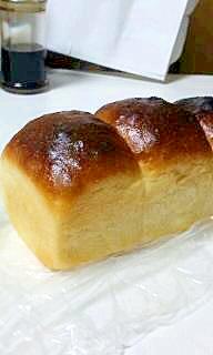 初めての食パン作りで　らくらく簡単　ミニ食パン