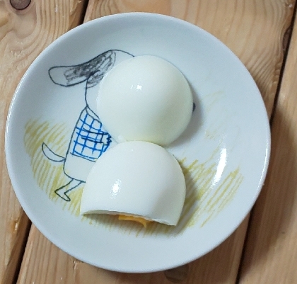 卵1個でチャレンジしてみましたよ♥️頭でっかちで、体から黄身が見えてますが(笑)でも楽しかったです(=ﾟωﾟ=)
楽しいレシピありがとうです(*´∇｀)ﾉ