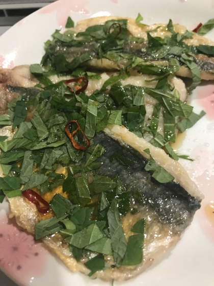 大葉とあじが丁度あったので作ってみました（＾ω＾）細かい味付けしなくても大葉でしっかり味がつくので失敗がなく美味しくできました☆