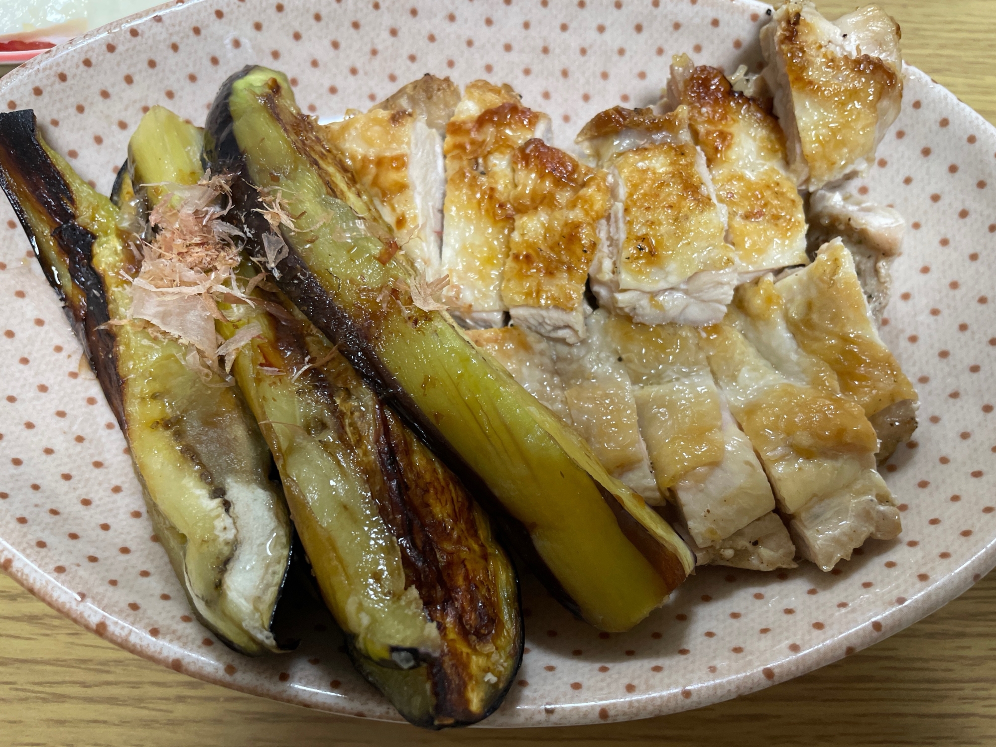 今夜のおかず！焼きなすと鶏もも炒め