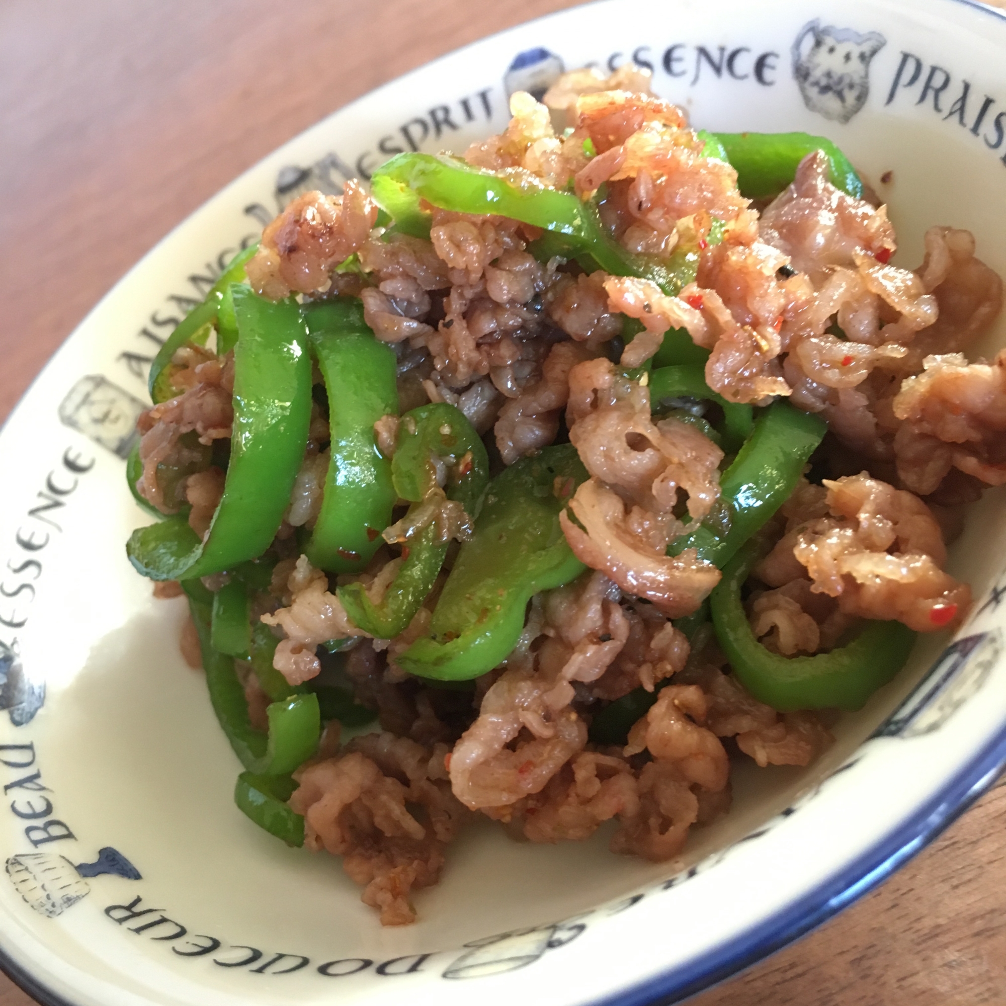 牛肉とピーマンの甘辛炒め