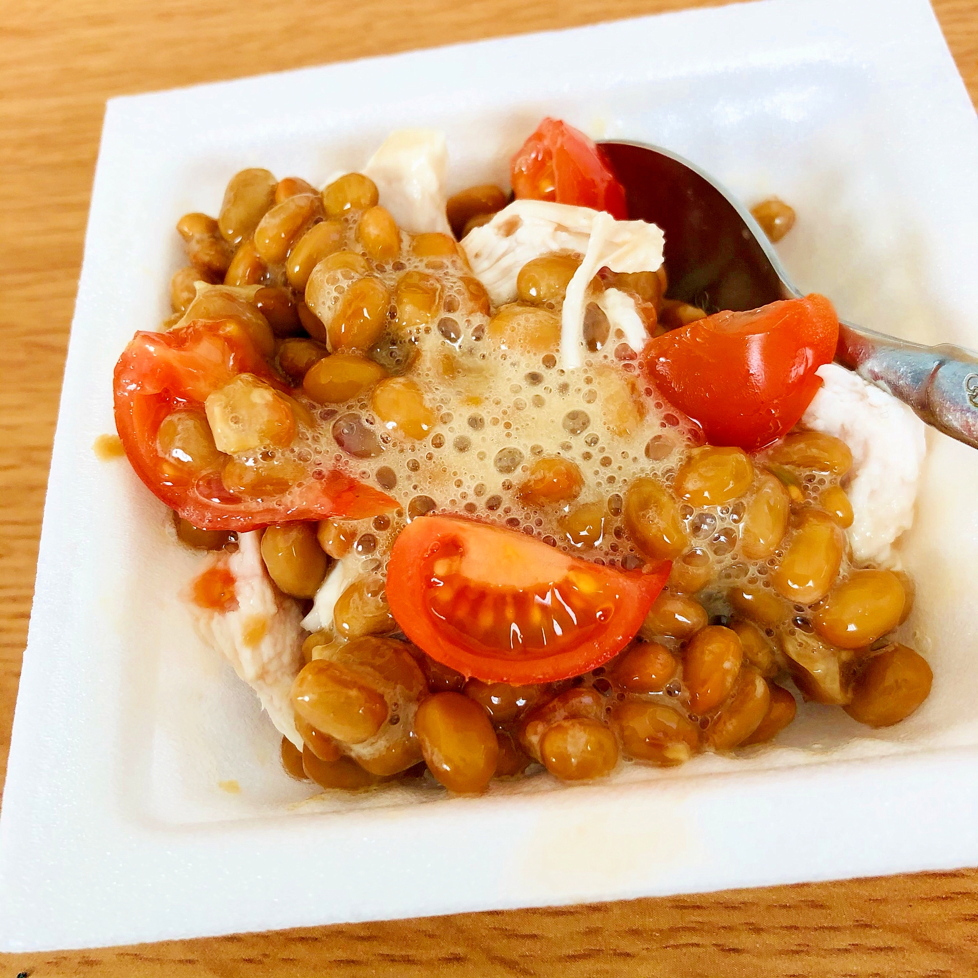 鶏ハムとトマトの納豆