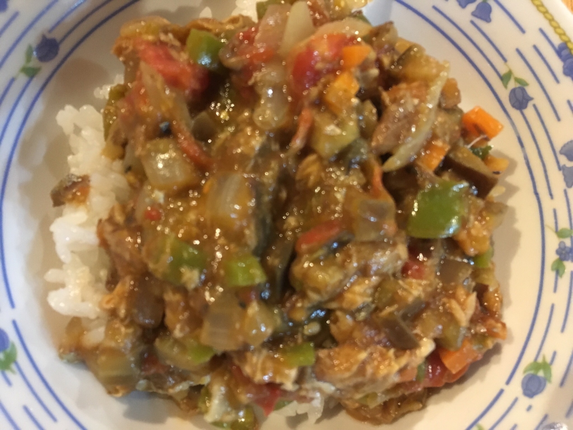 夏野菜と鯖缶のキーマカレー