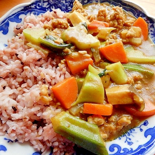 ノンオイル❤ブロコ芯と鶏ひき肉のカレーライス♪