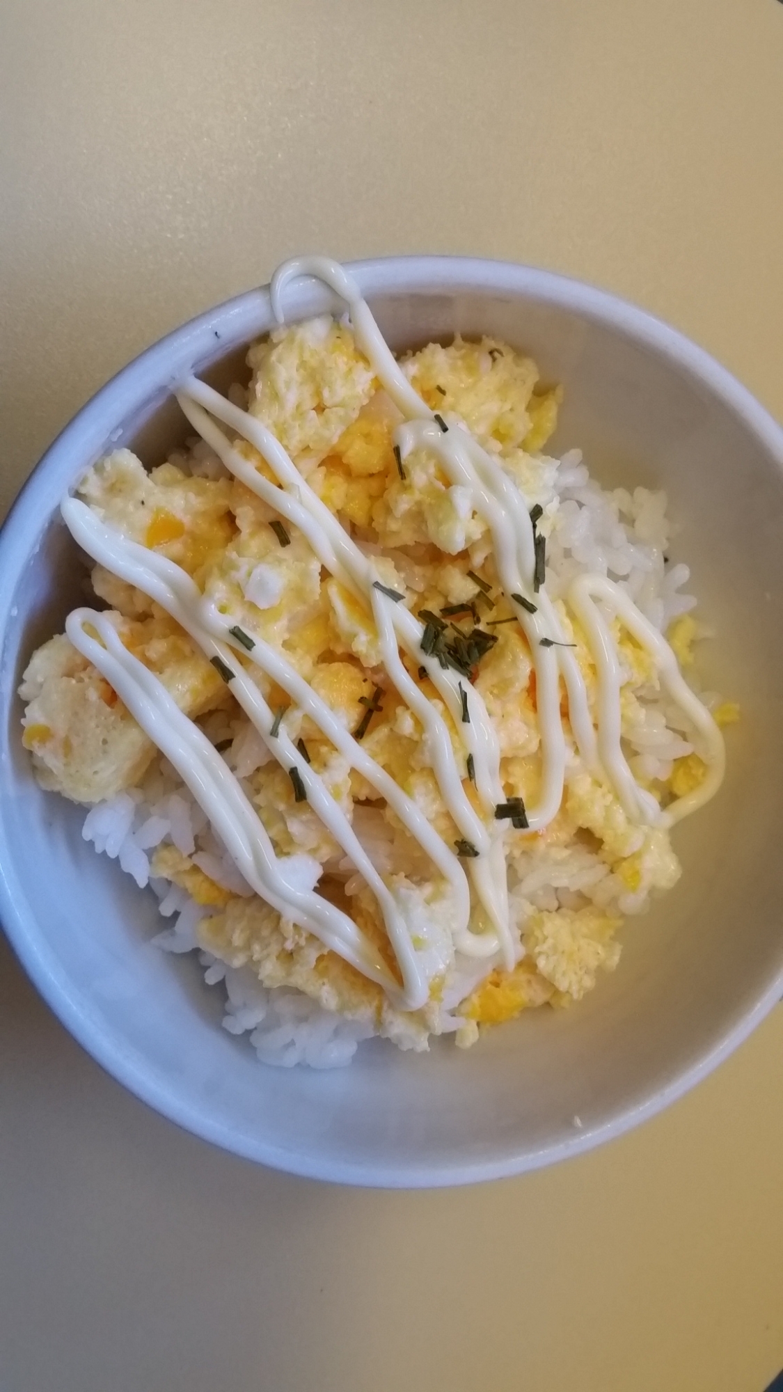 チーズスクランブルエッグ丼