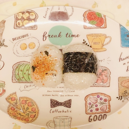 ちくわのソース炒めのおにぎり弁当