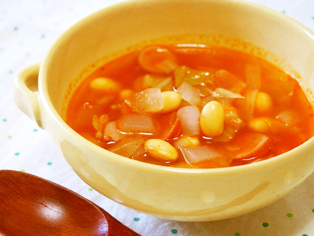 大豆とソーセージのケチャップスープ♪
