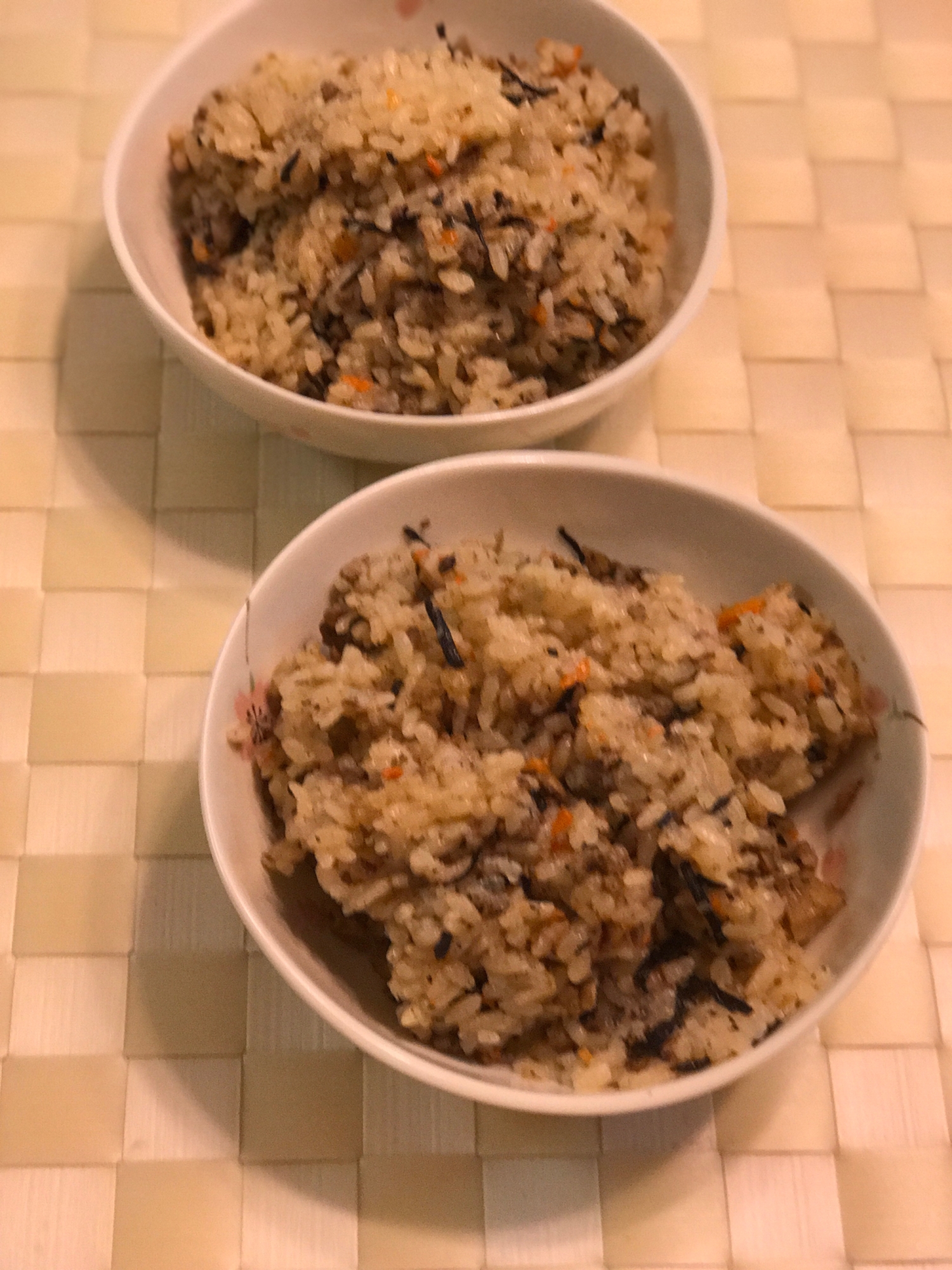 合い挽き肉とひじきの炊き込みご飯