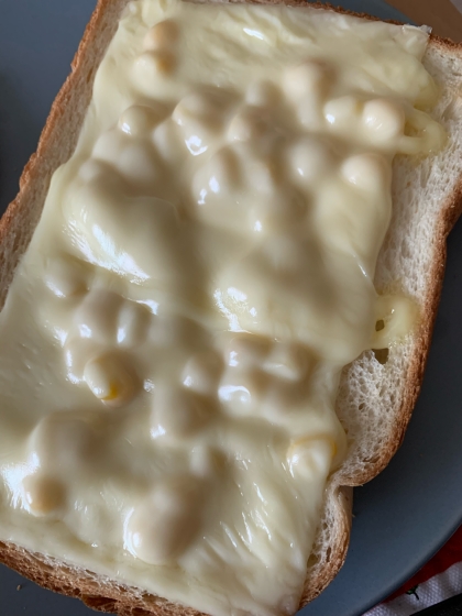 ツナチーズトーストのモーニングプレート