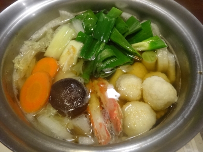 鶏とごぼうの旨味たっぷり　秋田の郷土料理　だまこ鍋