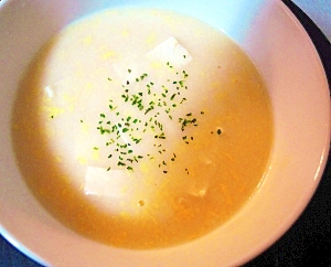 簡単☆豆腐と卵のミルクスープ♪