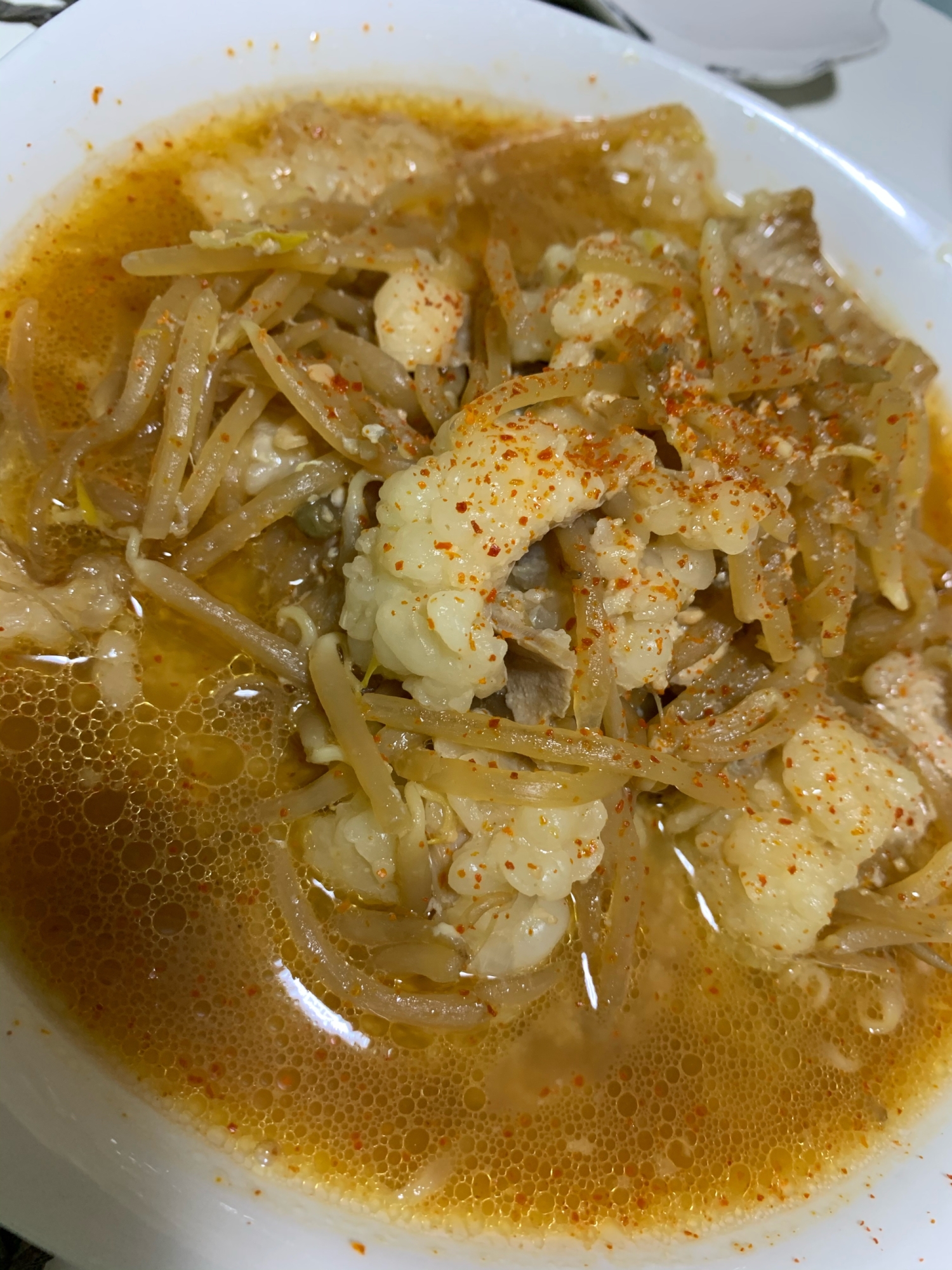 もやしと牛シマチョウの炒め物♪