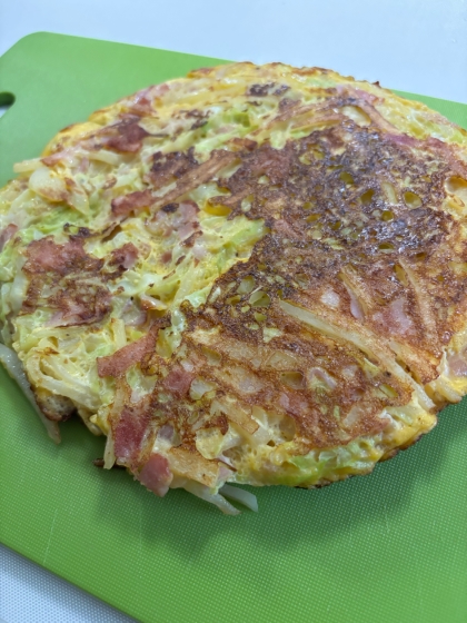 じゃがいもとキャベツのオムレツ
