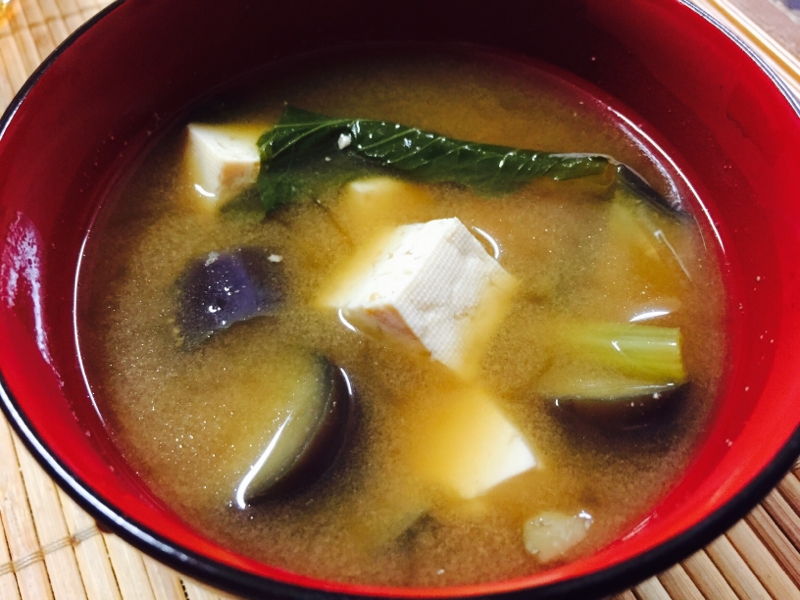 ナス&小松菜&豆腐の味噌汁
