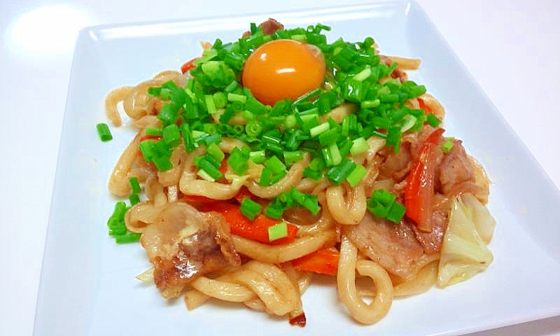 こりゃいける！ねぎ玉焼きうどん