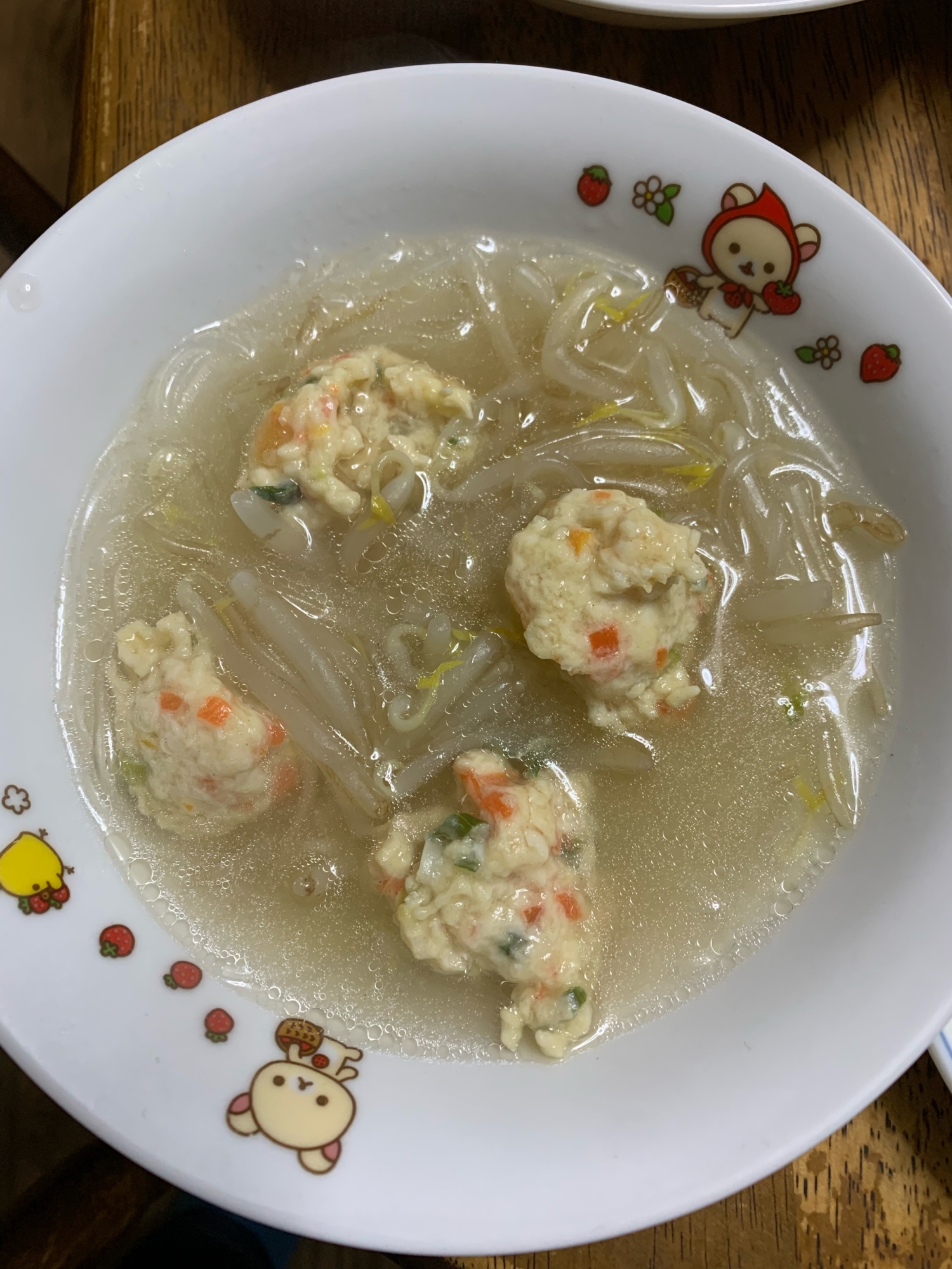 鶏だんごの春雨スープ