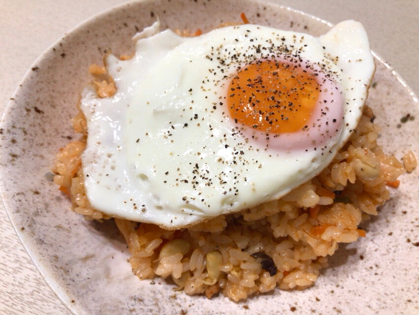 ビビンバの素で簡単♩チーズビビンバキムチ炒飯♩