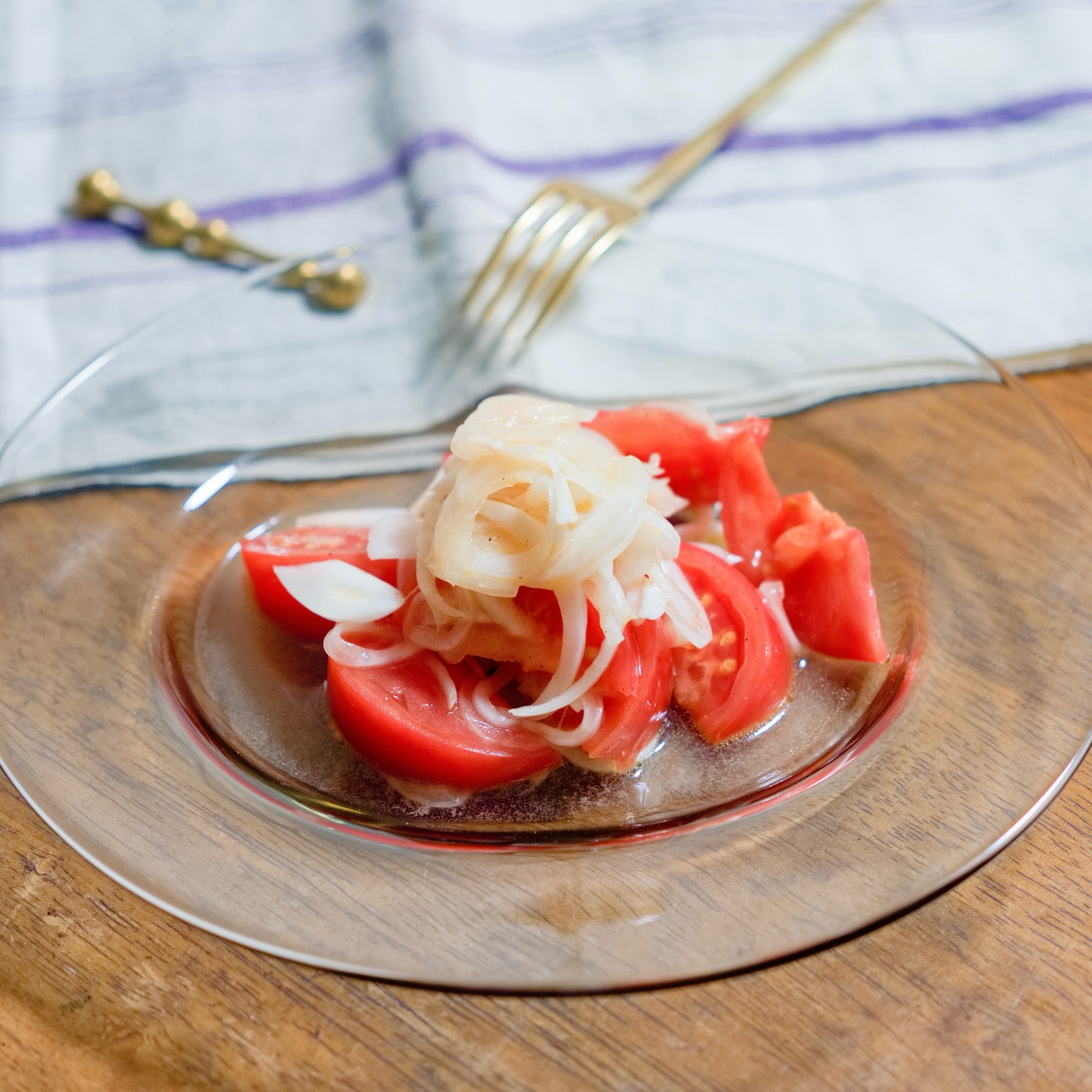 トマトのサラダ〜新玉ねぎドレッシング【洋食・副菜】