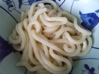 もちもち♪コシを出すうどんの茹で方（素うどん）