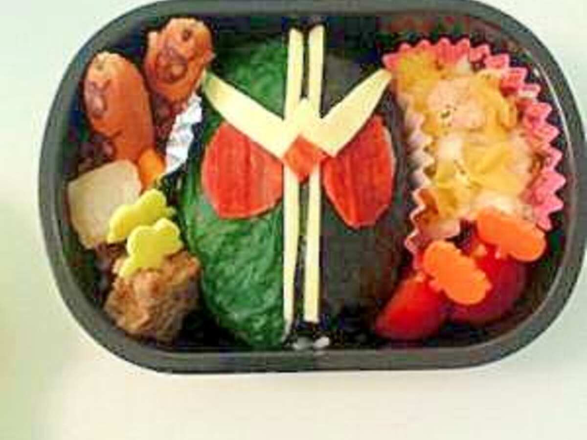 キャラ弁 仮面ライダーダブル弁当 レシピ 作り方 By ベーグル 楽天レシピ キャラ弁 仮面ライダーダブル弁当 レシピ 作り方 By ベーグル 楽天レシピ