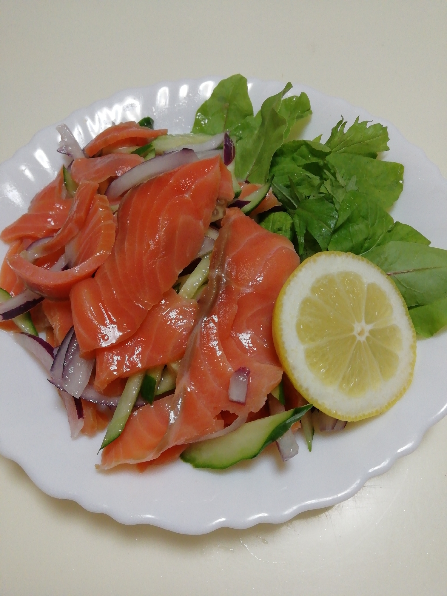 簡単！スモークサーモンと野菜のマリネ