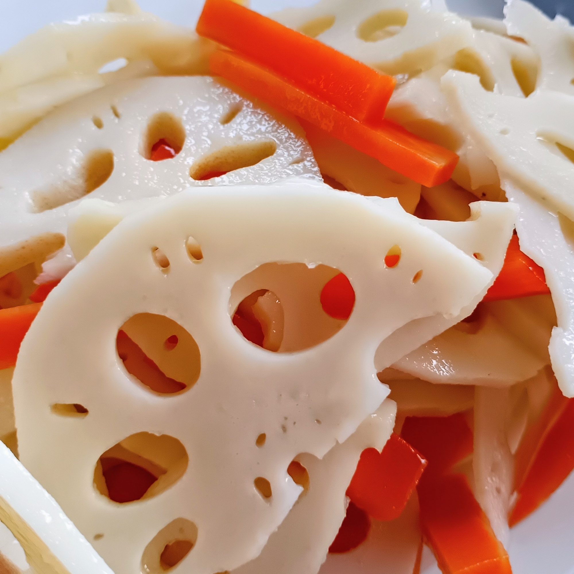 【かんたん酢】れんこんとにんじんの甘酢漬け【副菜】