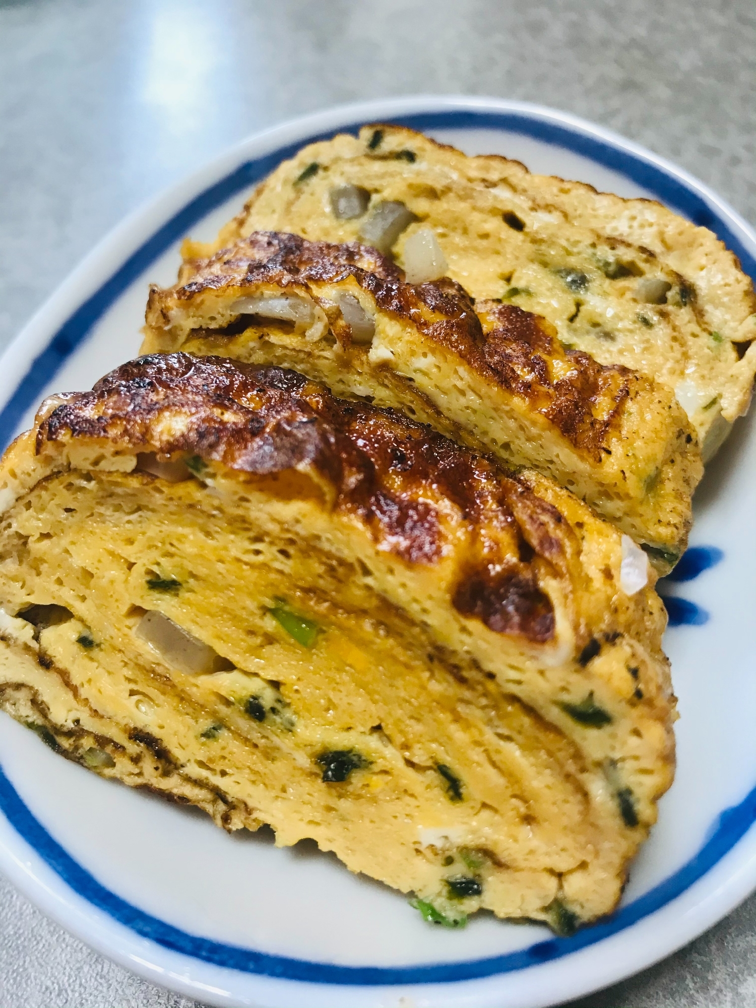 イワシ味噌煮缶の煮汁で、美味しい玉子焼き❣