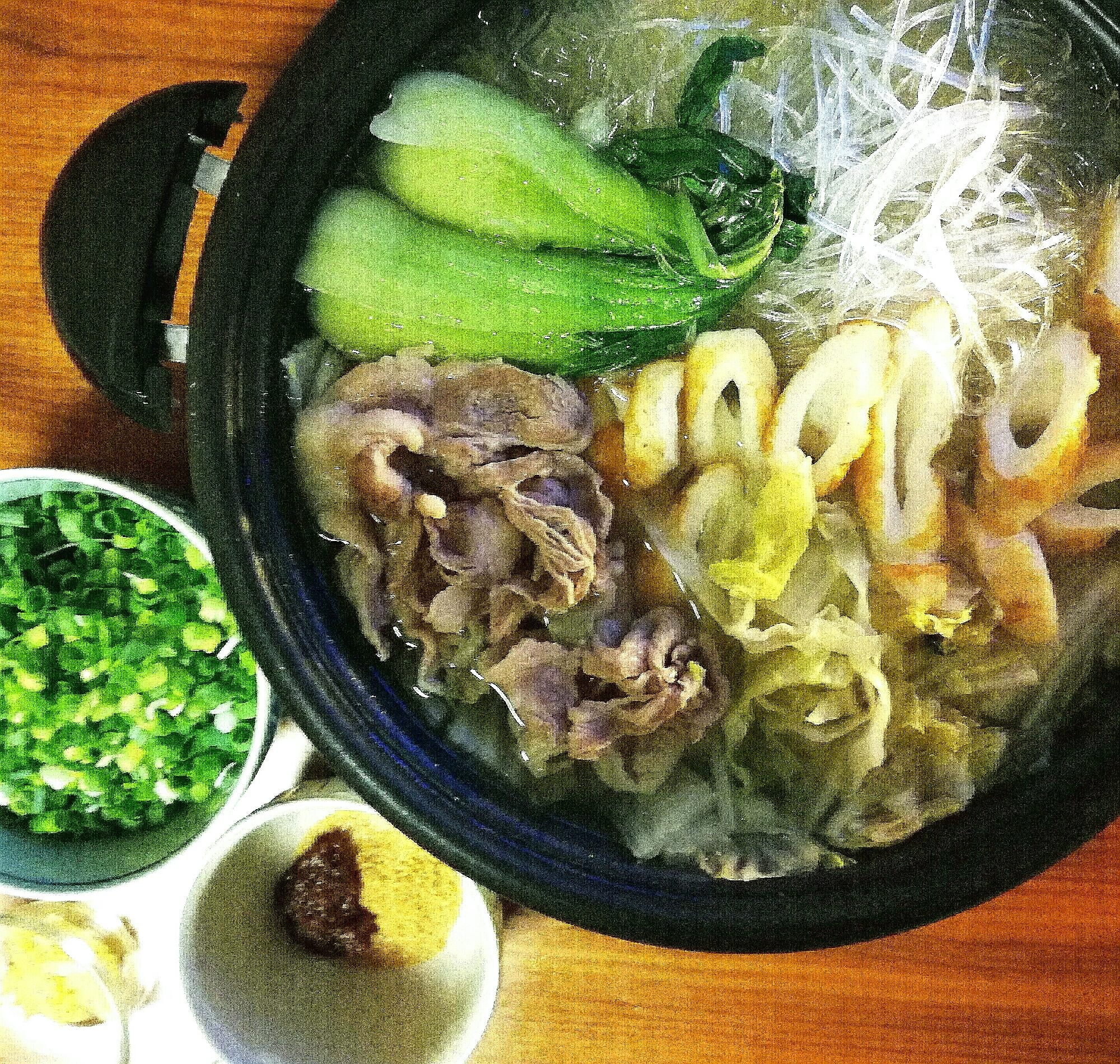 具材盛りだくさん どんな具でも合う台湾風ゴマ油鍋 レシピ 作り方 By 大都督 楽天レシピ 具材盛りだくさん どんな具でも合う台湾風ゴマ油鍋 レシピ 作り方 By 大都督 楽天レシピ