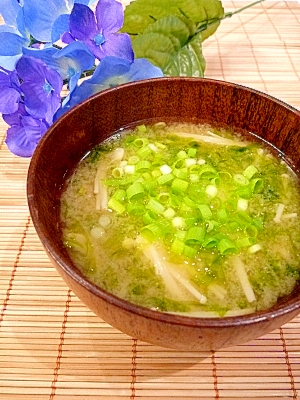 えのき茸と生海苔の味噌汁