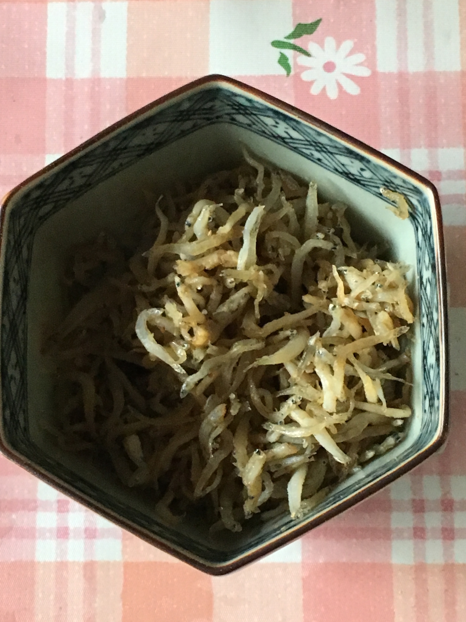 しらすのゴマ油炒め　花椒風味