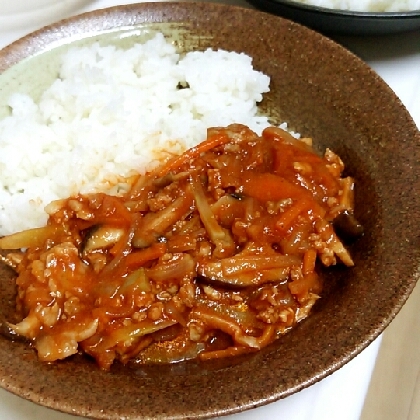 お家あるものでこんなに美味しいハヤシライスが出来ちゃうなんて♬これでいつ子どもに食べたいと言われても安心です☆ごちそう様でした！